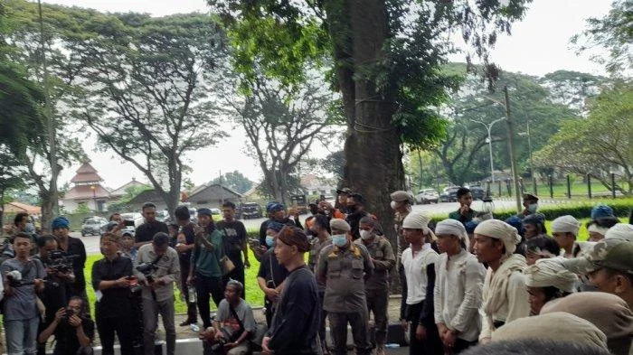 Seba Baduy Diikuti 1.552 Warga Suku Baduy di Gedung Negara Banten