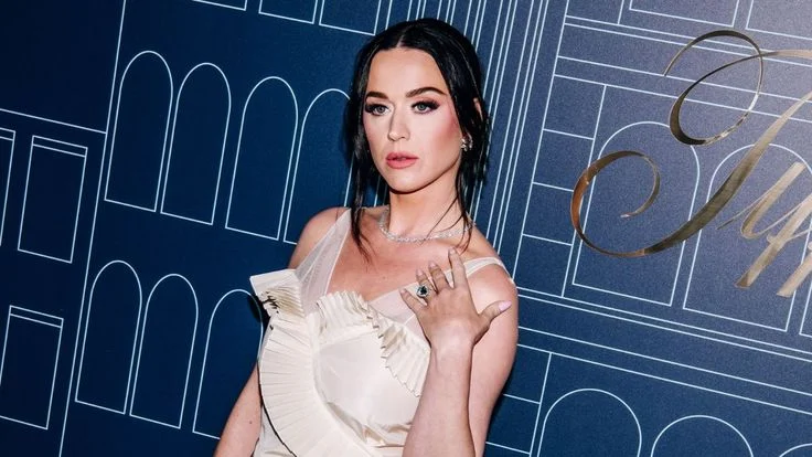 Simak Kembali Warta Mobil Terlaris dan Tuduhan Terhadap Katy Perry