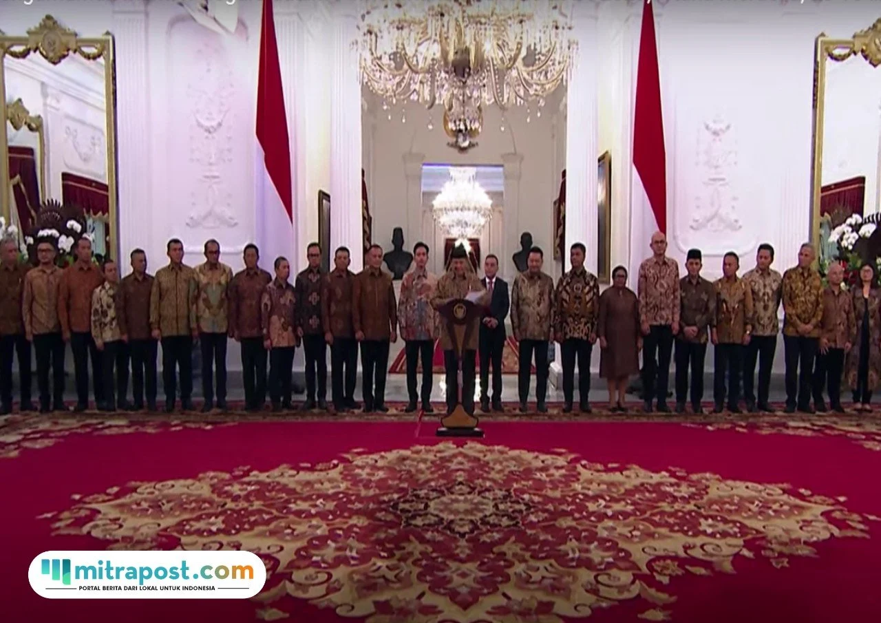 Sinyal Reshuffle Kabinet Merah Putih Menguat, Seskab Teddy Minta Tunggu Keputusan Presiden