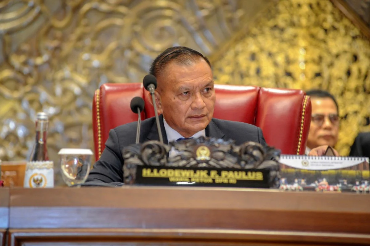 Soroti Wacana Penghapusan Prodi, DPR Ingatkan Kemendiktisaintek Beri Dasar Kajian Akademik