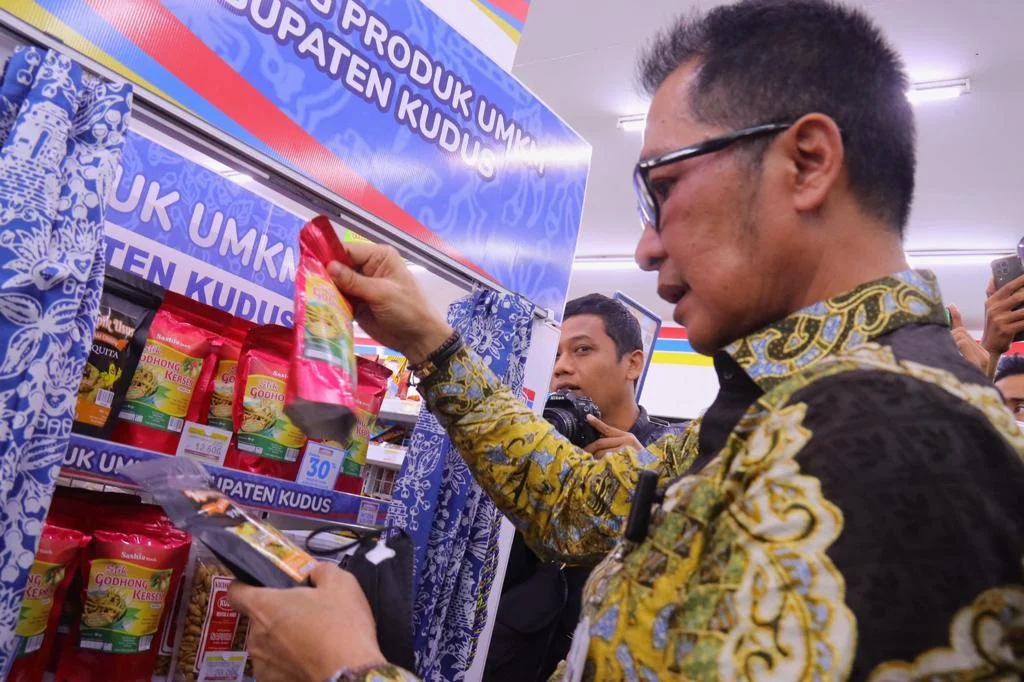 UMKM Kudus Didukung Daftar Produk di Toko Daring