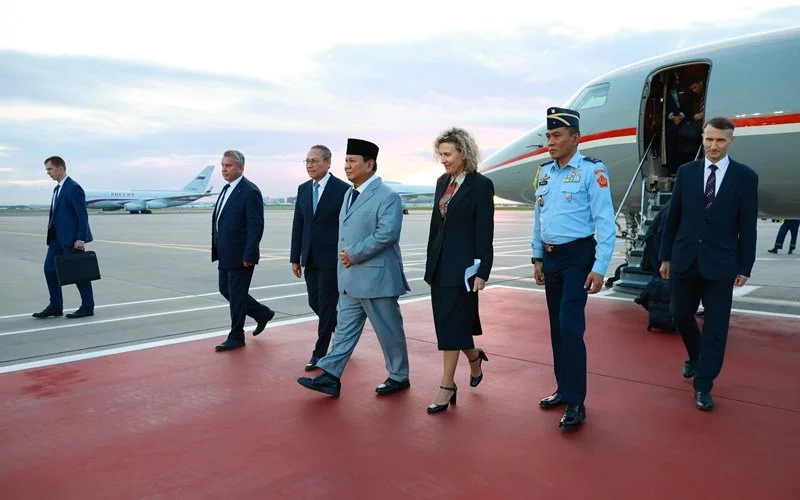 Usai Lawatan ke Moskow, Prabowo Terbang ke Paris Perluas Poros Diplomasi Strategis
