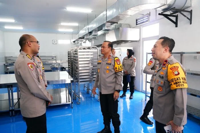 Uya Kuya Laporkan Isu 750 Dapur MBG ke Polda Metro Jaya