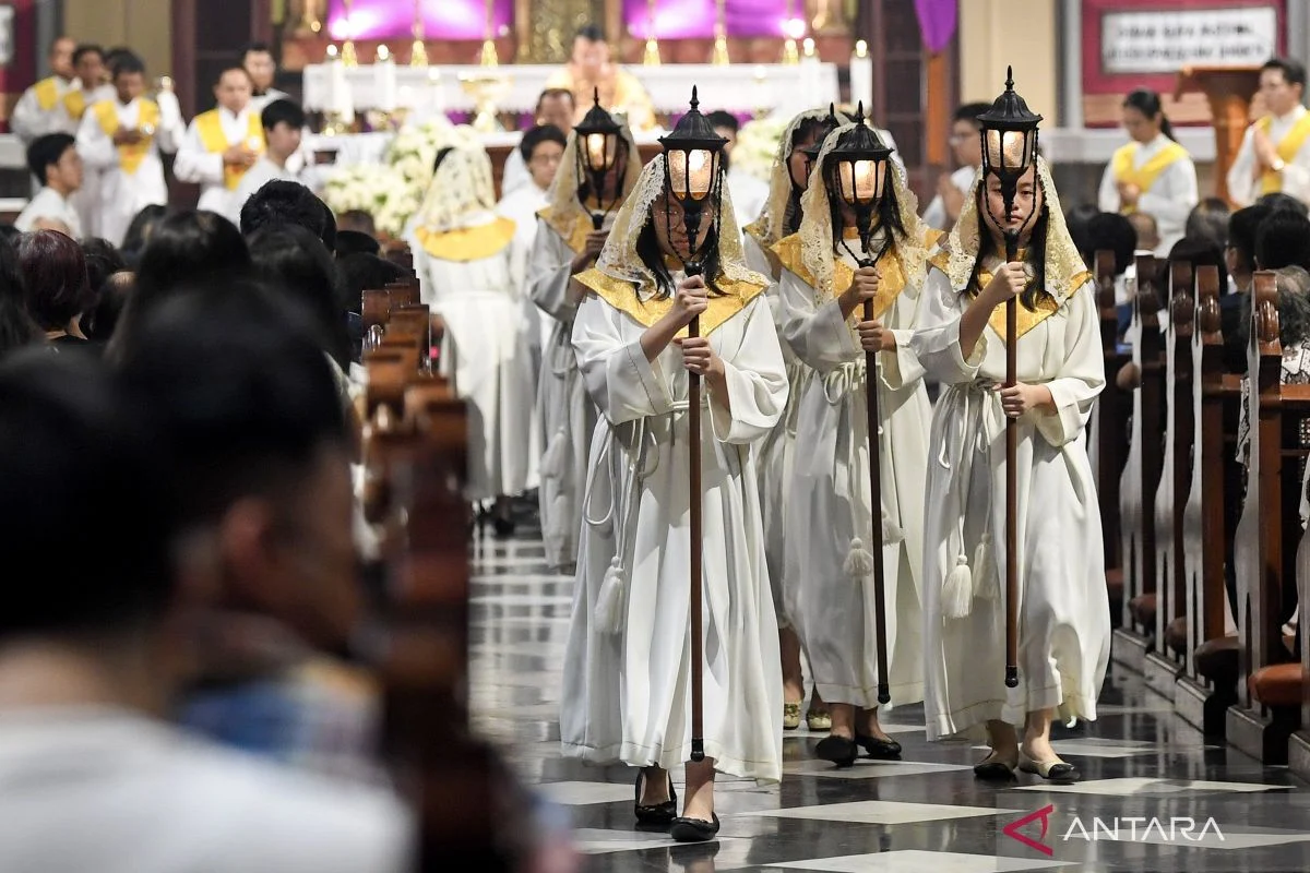 Wakapolres Jakarta Barat Tinjau Keamanan Misa Kamis Putih di Gereja-gereja