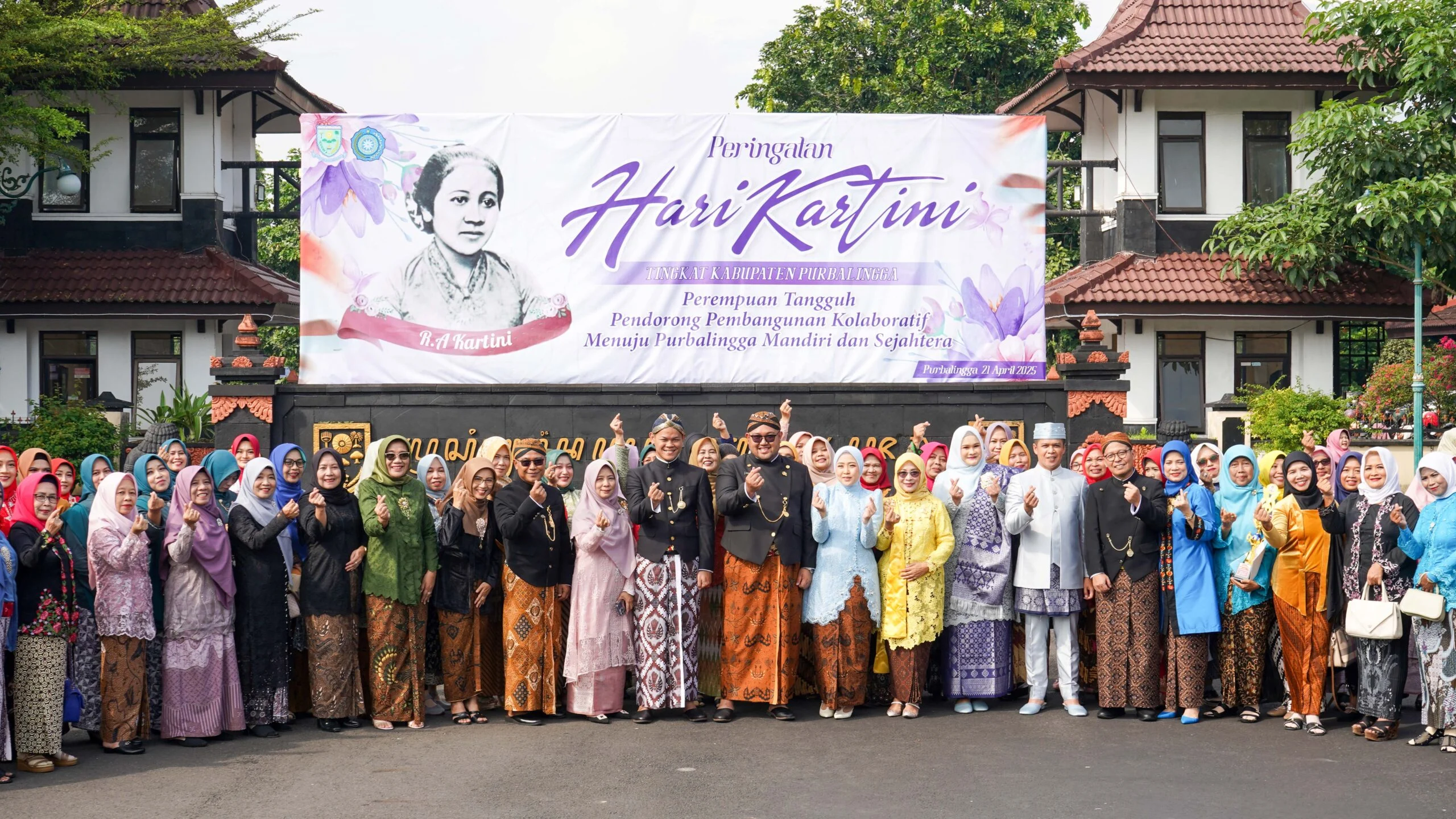 Wamen HAM Tekankan Pentingnya Pendidikan Perempuan pada Momentum Hari Kartini