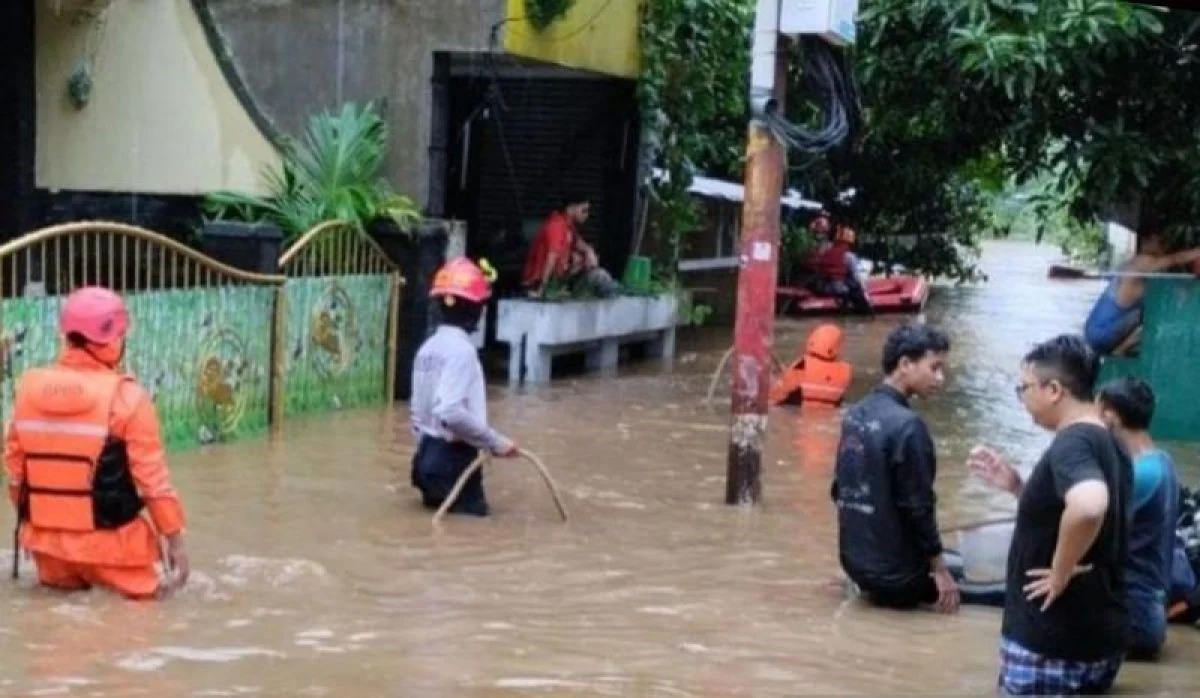 115 RT di Jakarta Terendam Banjir Pagi Ini, Ketinggian Air Capai 2,4 Meter