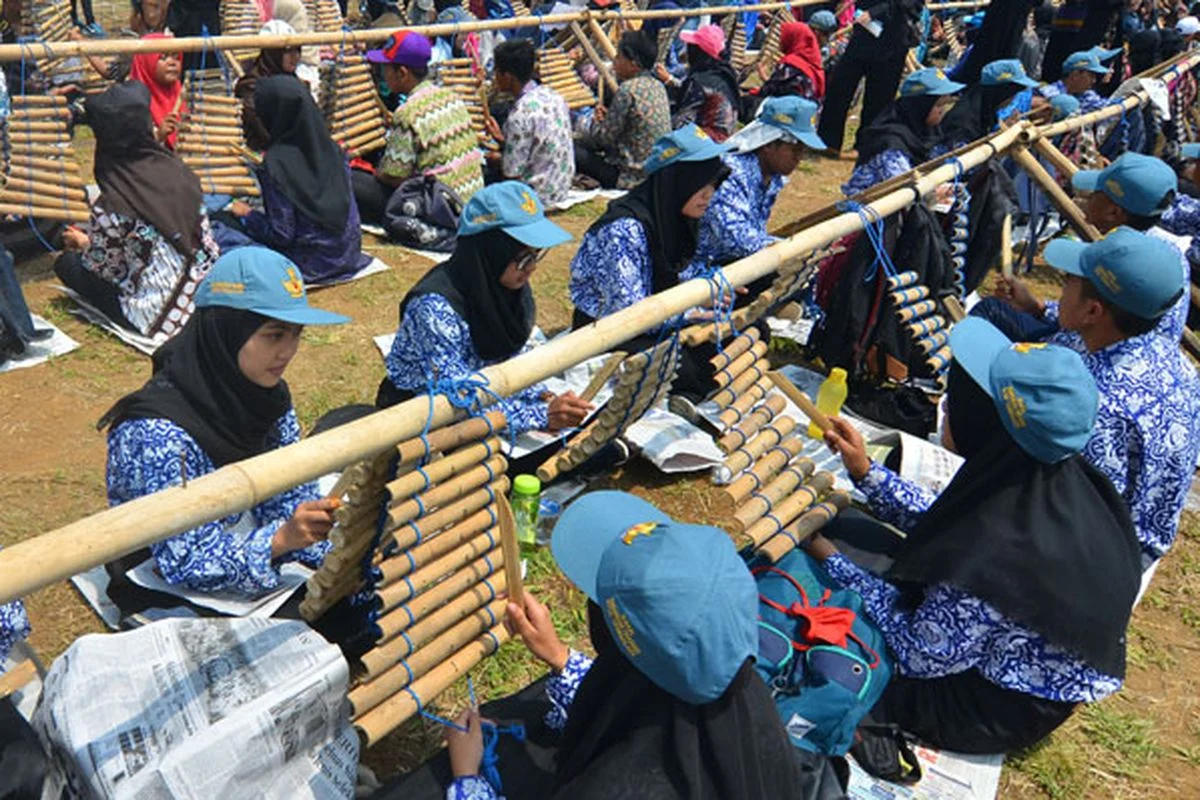 500 Mahasiswa Ikut Festival Calung Renteng untuk Pelestarian Budaya Lokal