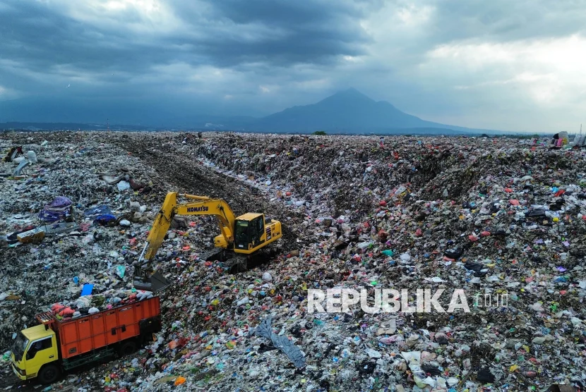 75% TPA di Riau Masih Gunakan Sistem Open Dumping, Jumhur Dorong Percepatan RDF dan Methane Capture