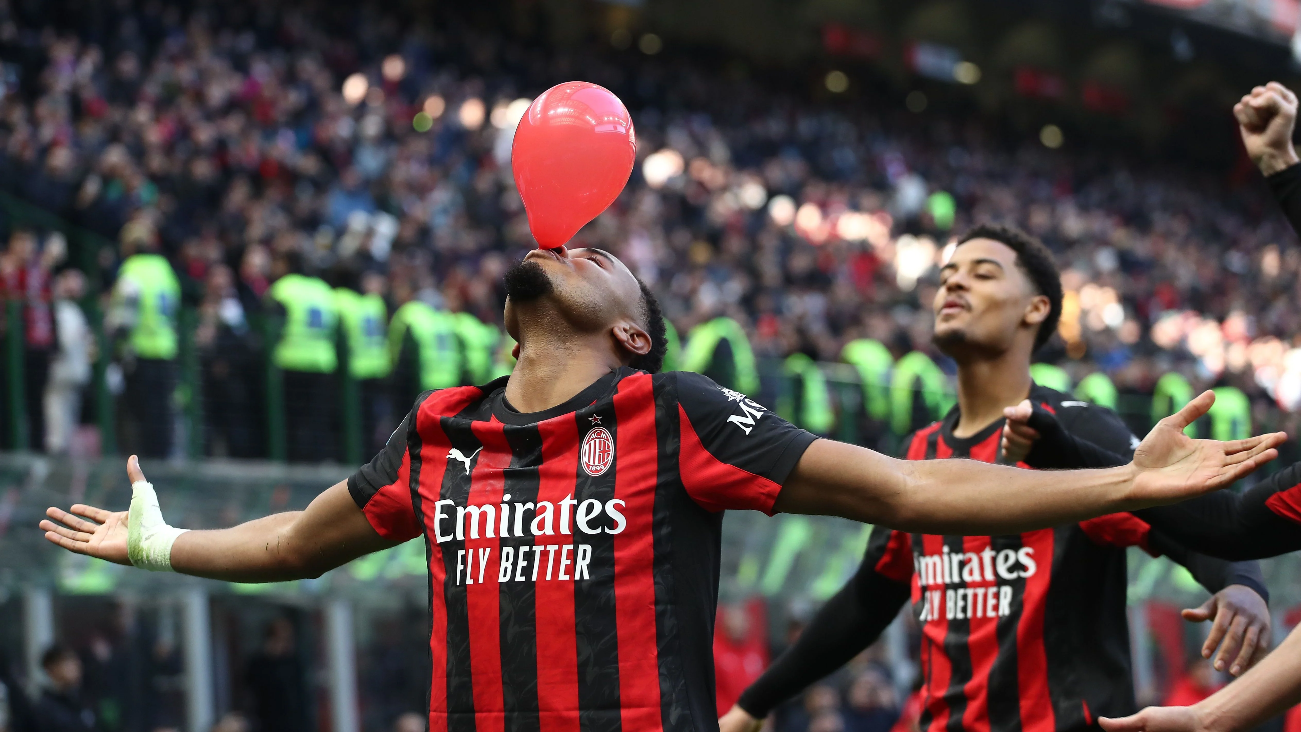 Aksi Magis Christopher Nkunku Bantu AC Milan Bungkam Genoa di Luigi Ferraris