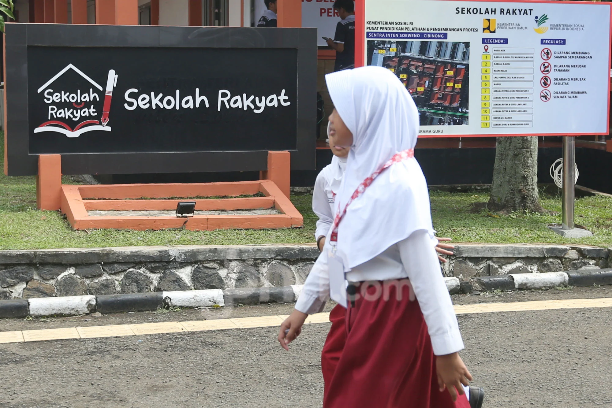 Alma, Siswi Sekolah Rakyat Bekasi yang Tetap Lanjut Pendidikan Meski Keterbatasan Ekonomi