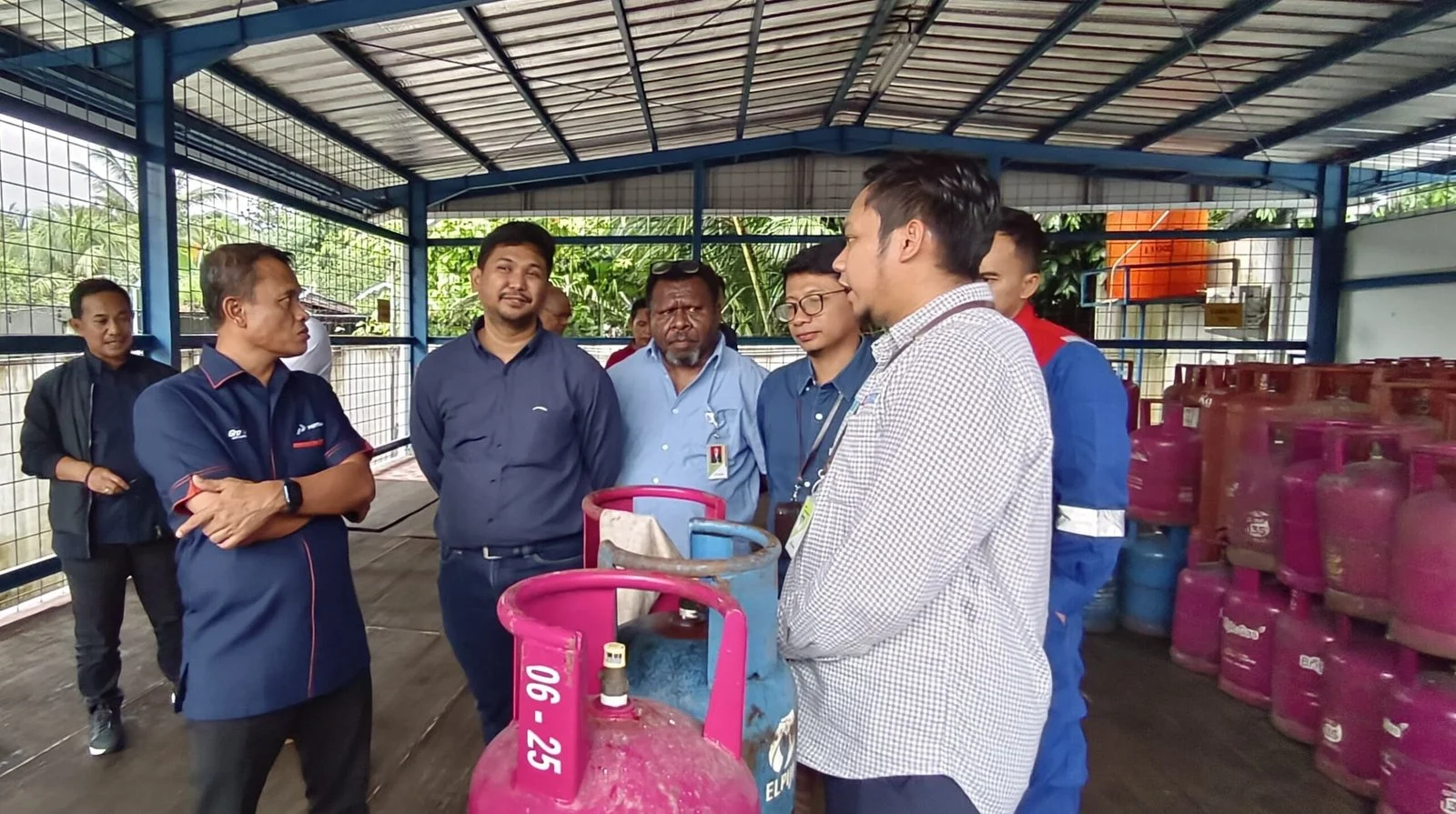 Ancaman Kelangkaan LPG, Pertamina Siapkan Minyak Tanah 421 KL untuk Papua Barat