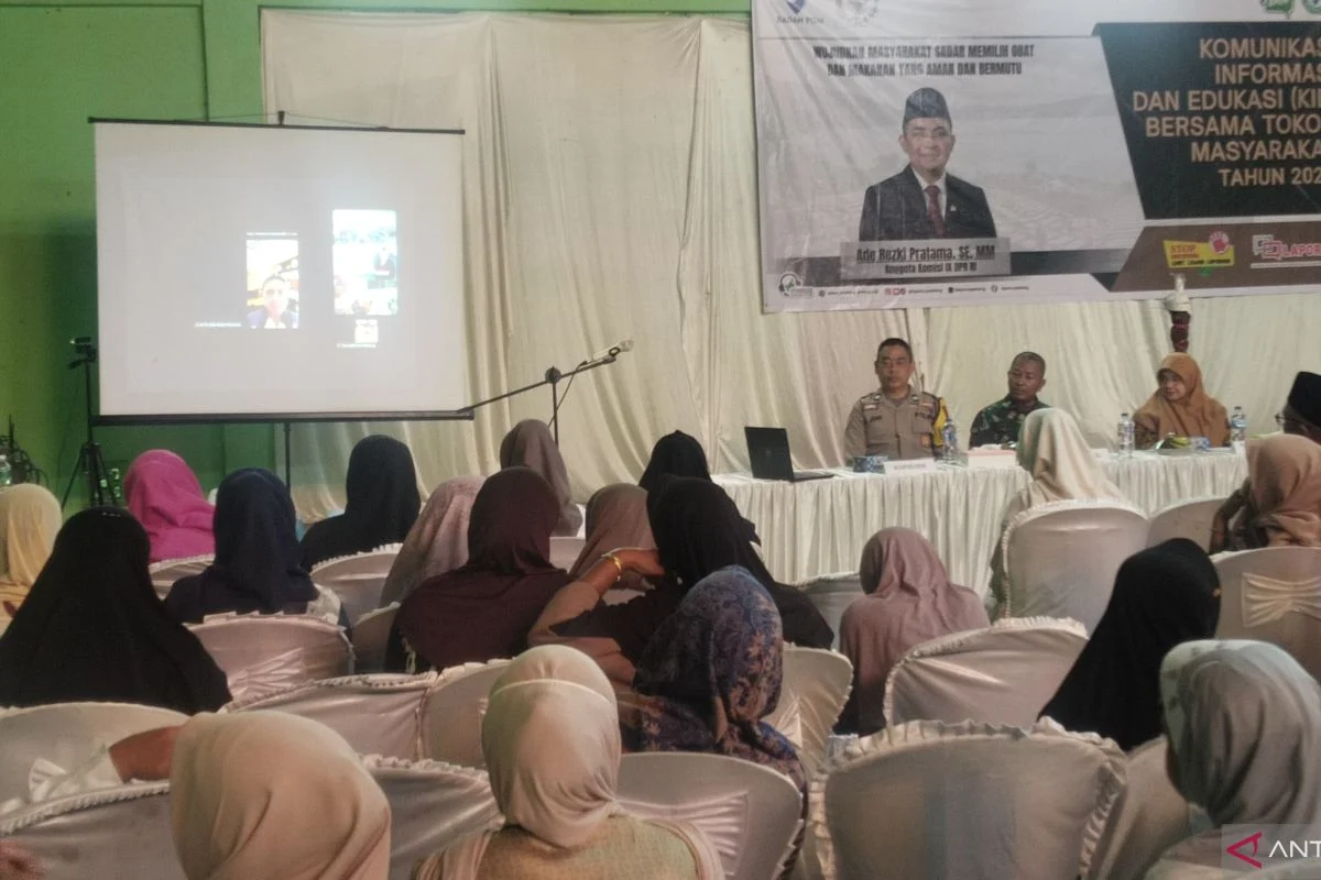 Anggota DPR Ingatkan Masyarakat Lebih Cerdas dalam Pilih Kosmetik-Obat