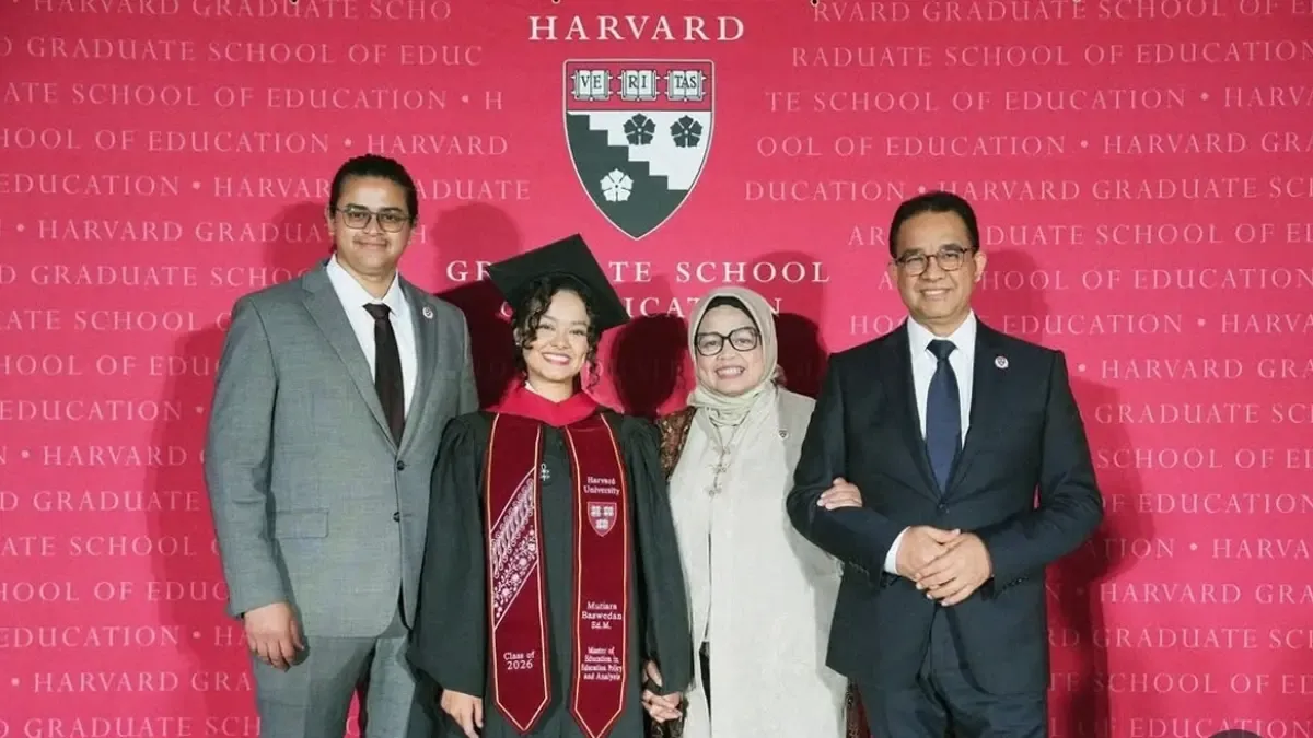 Anies Pamerkan Momen Wisuda S2 Mutiara Baswedan di Harvard, Netizen Singgung Ijazah Asli