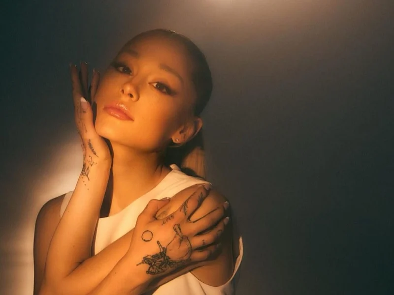 Ariana Grande Luncurkan Single Utama “Hate That I Made You Love Me” dari Album Terbaru