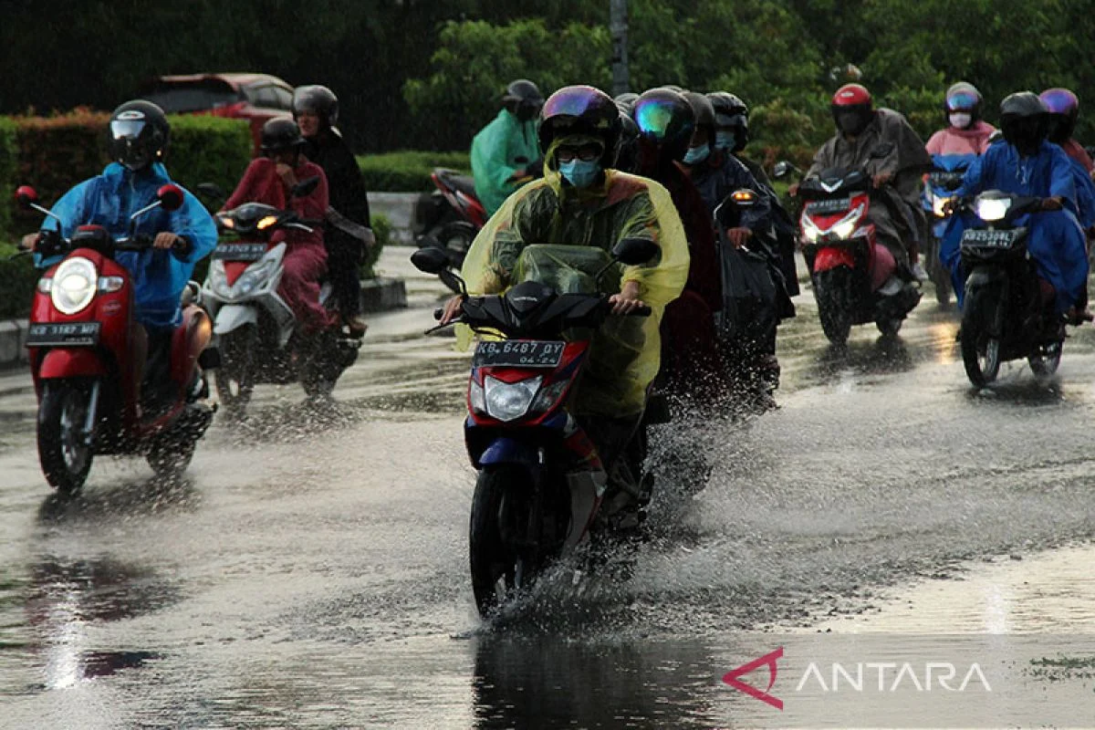 BMKG Peringatkan Potensi Hujan Lebat di Berbagai Wilayah Indonesia hingga 17 Mei 2026