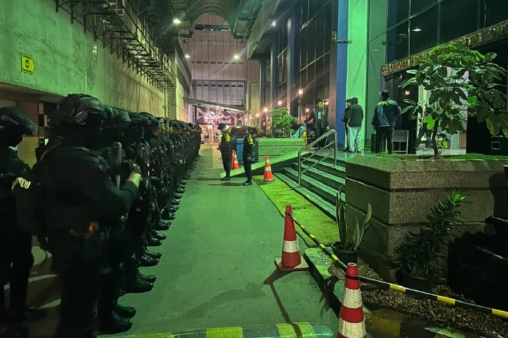 Brimob Jaga Ketat Gedung Perkantoran di Jalan Hayam Wuruk, Ada Apa?