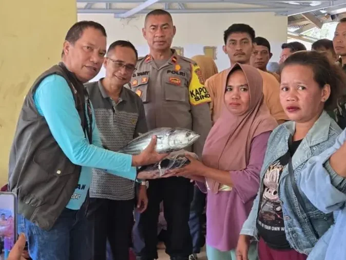 Bupati Donggala Distribusikan 1,2 Ton Ikan Segar untuk Atasi Stunting