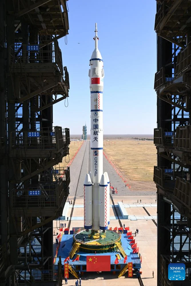 China Luncurkan Pesawat Antariksa Berawak Shenzhou-23 di Tengah Persaingan dengan AS