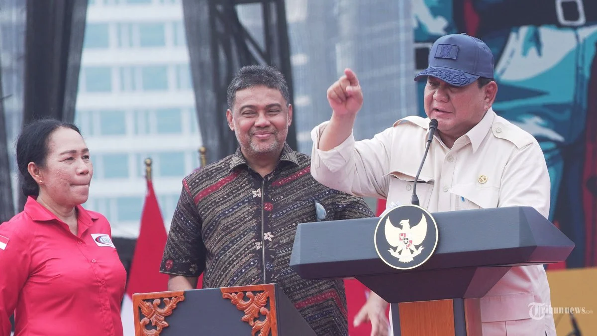 Depan Ribuan Buruh, Prabowo Sambut Pengesahan UU PPRT Sebagai Terobosan Sejarah