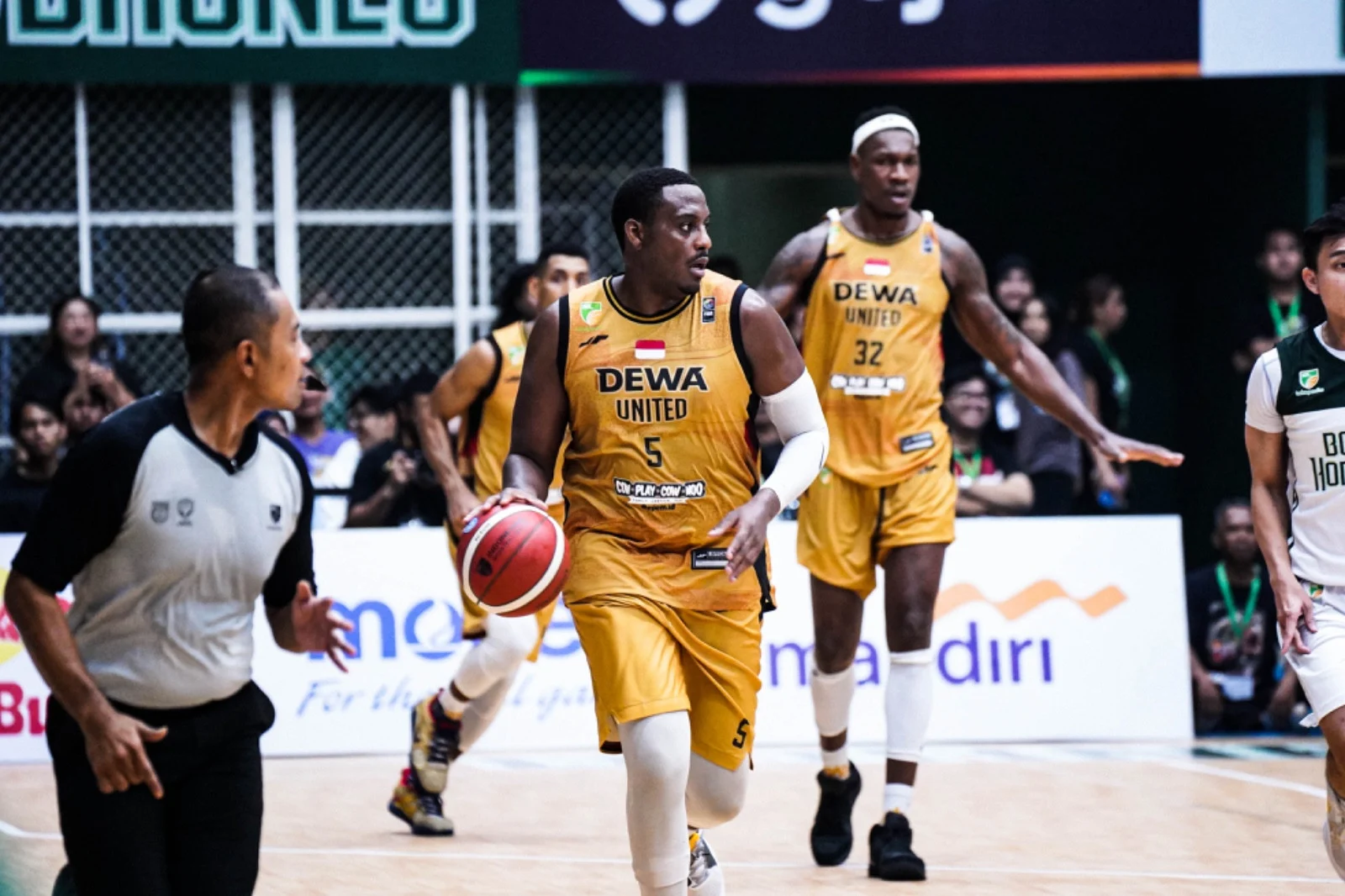 Dewa United Banten Kalahkan Bogor Hornbills 97-91 dalam Pertandingan Basket Liga