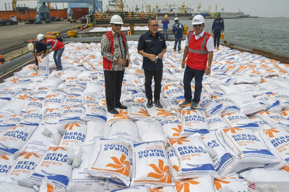 Dirut Bulog Pastikan Harga Ekspor Beras ke Malaysia Melebihi HET di RI