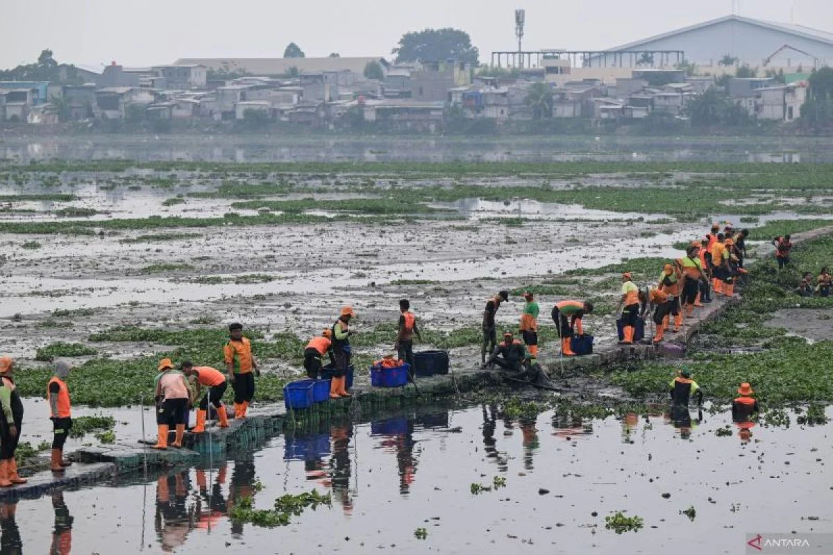 DKI Kemarin: Banjir Mengguyur Kota hingga Liburan ke Kepulauan Seribu Menarik Perhatian