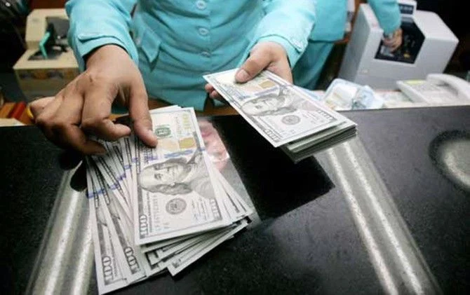 DPR Sebut Prabowo Coba Tenangkan Rakyat soal Anjloknya Rupiah, BI Didesak Kendalikan