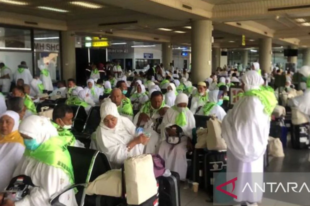 Dua Calon Haji Embarkasi Padang Batal Berangkat Karena Sakit