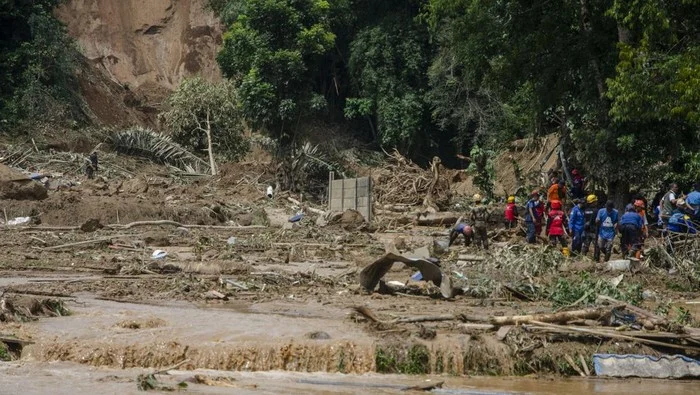 Dua Orang Tewas Akibat Longsor di Curug Cileat, Subang