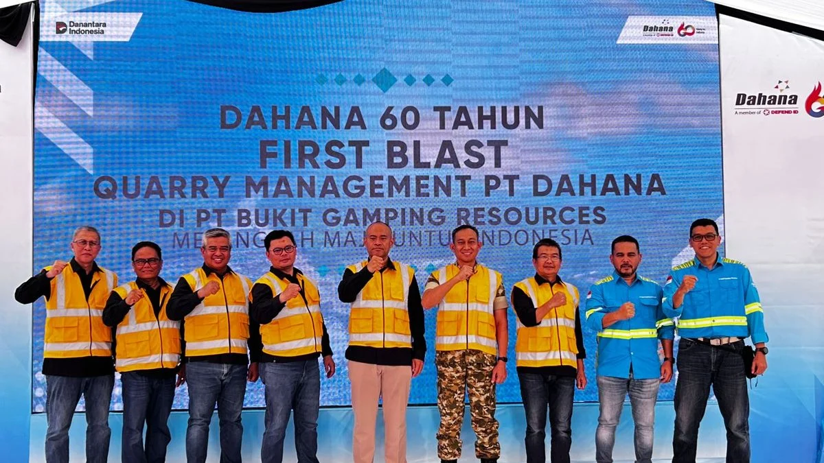 First Blast Quarry Management PT Dahana di Buton Tandai Langkah Strategis Menuju “Sixty to Infinity”