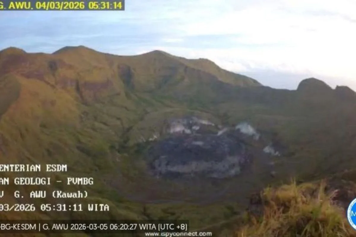 Gempa Vulkanik Dangkal di Gunung Awu Meningkat menjadi 41 Kali per Hari