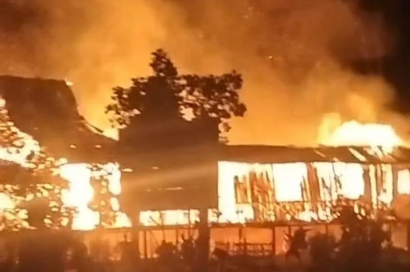 Gereja Katolik Stasi Santo Fransiskus di Mimika Terbakar, Ratusan Warga Terancam
