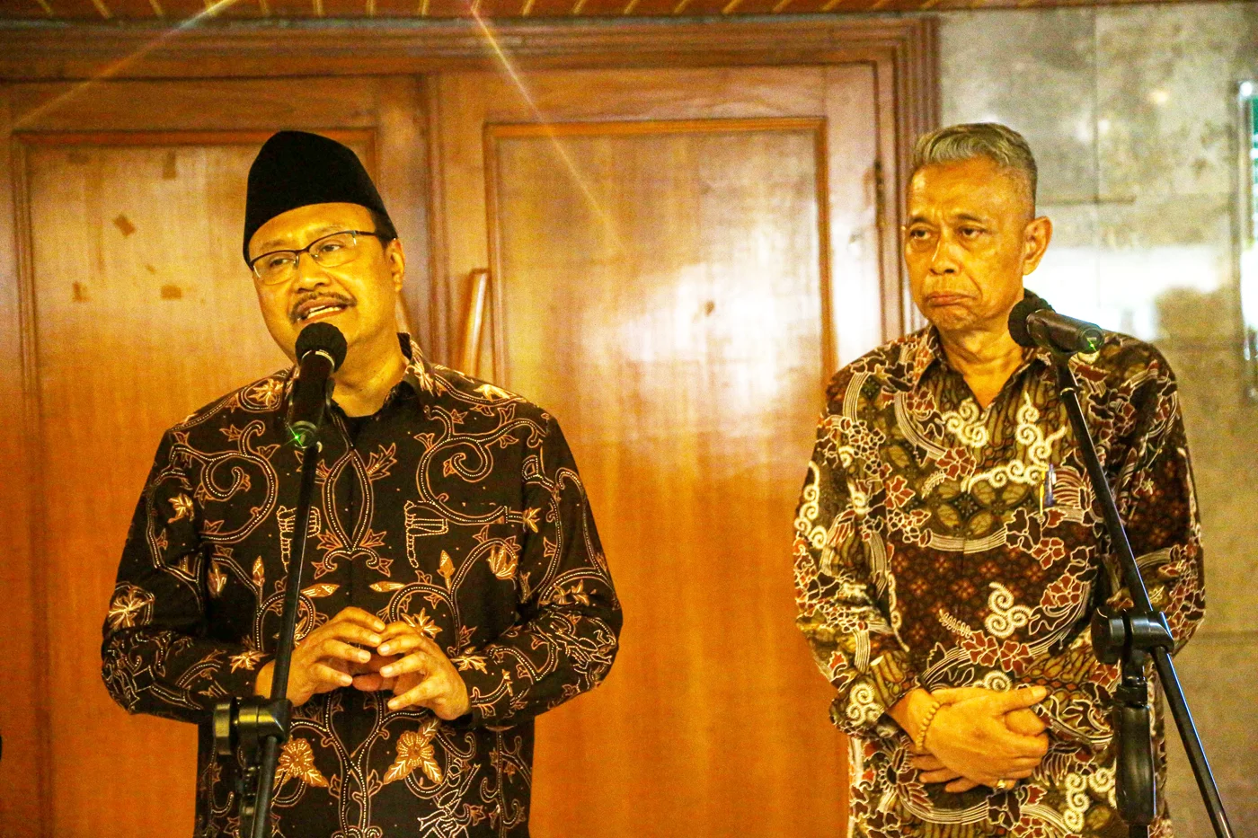Inisiatif Datangi KPK, Wamensos Usut Tuntas Polemik Anggaran Sepatu Sekolah Rakyat