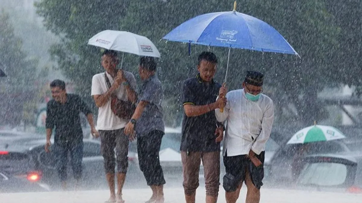 Jakarta Diperkirakan Hujan pada Selasa Sore