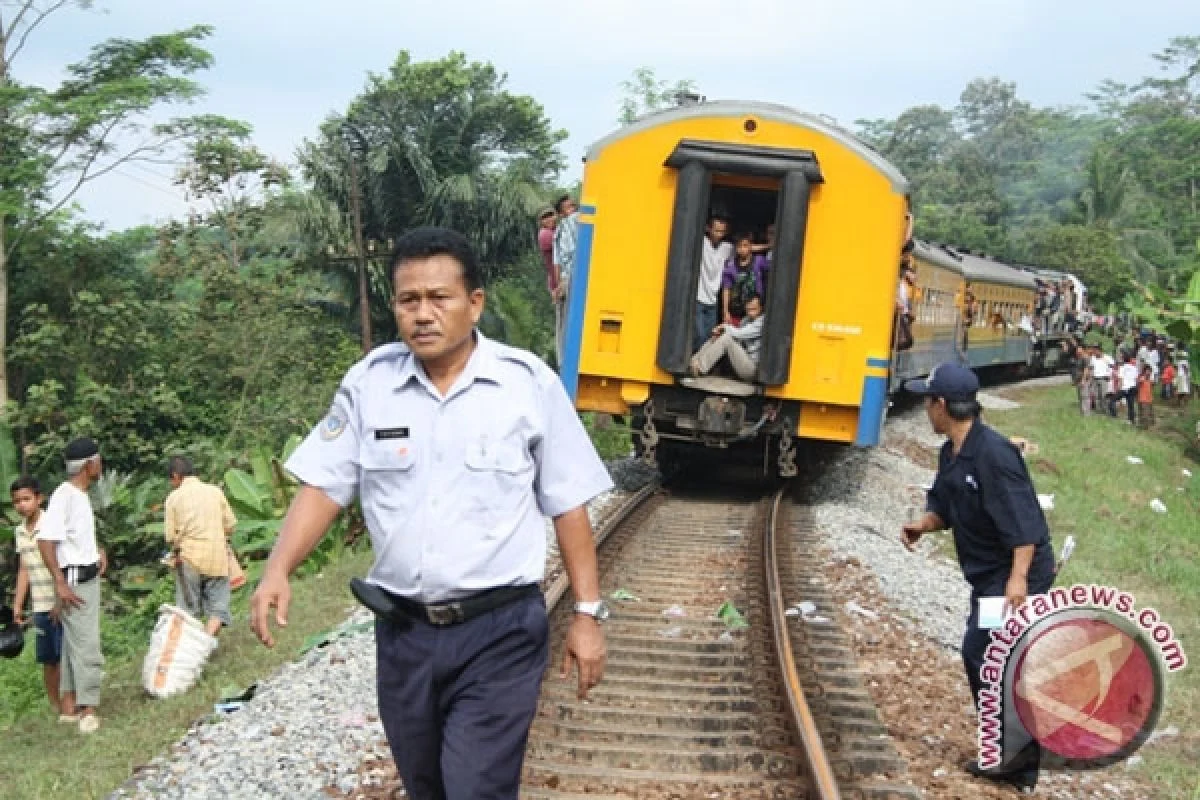 KA Logawa Tertunda Sekitar 1 Jam Akibat Gangguan Lokomotif