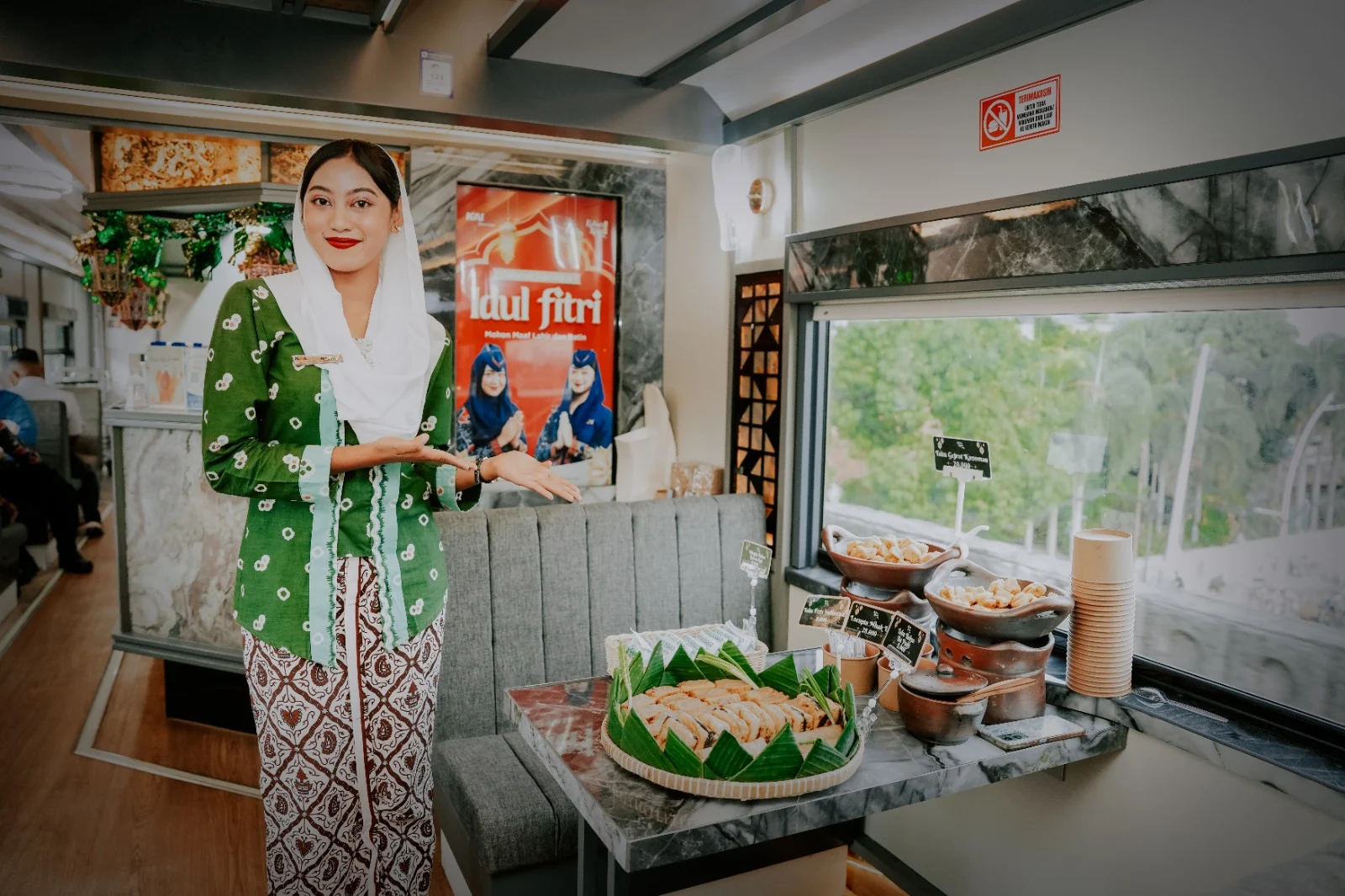 KAI Services Perkenalkan Menu Kuliner Khas Banyuwangi di Kereta Api