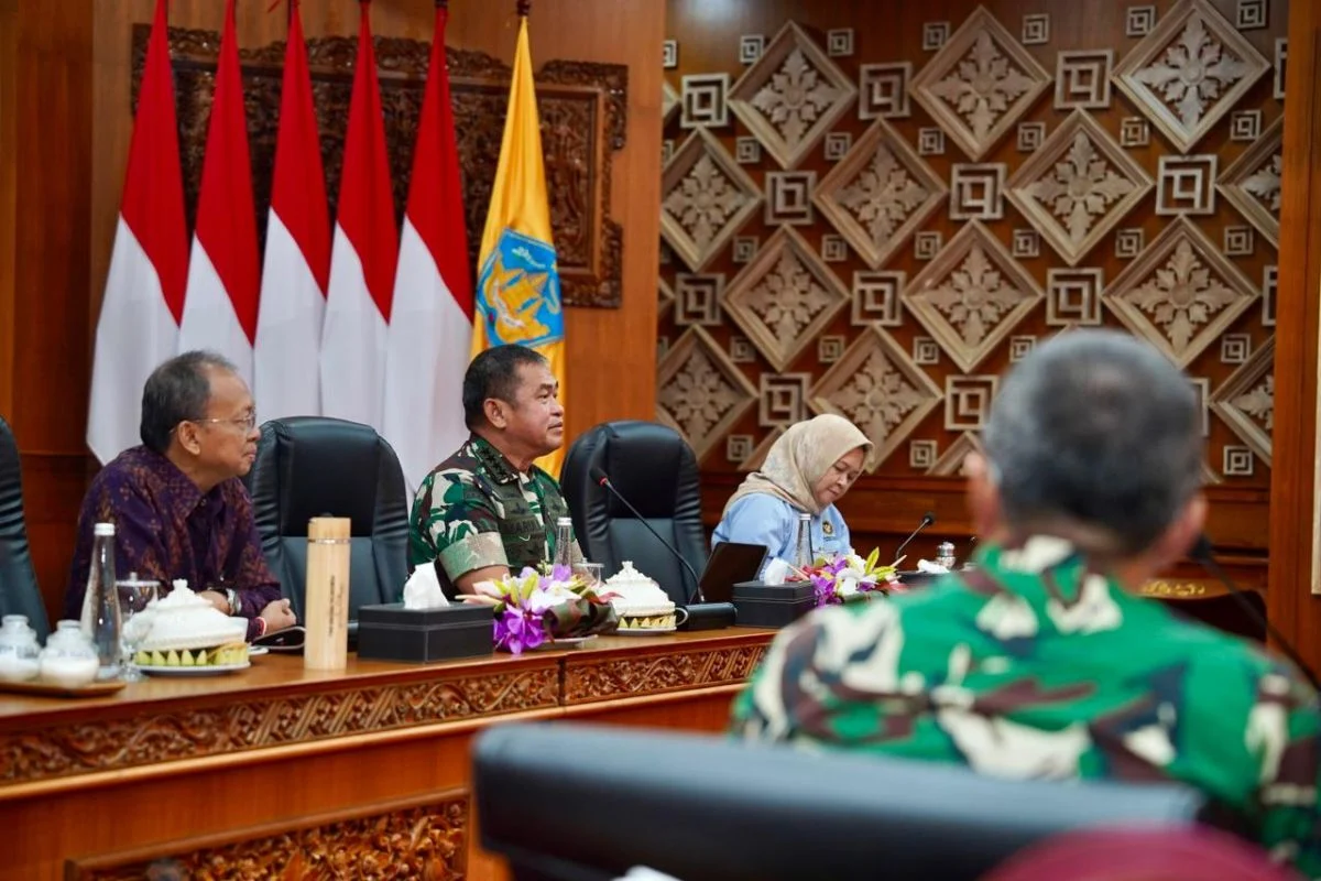 Kasad Dukung Pengelolaan Sampah Berbasis Energi Terbarukan di Bali
