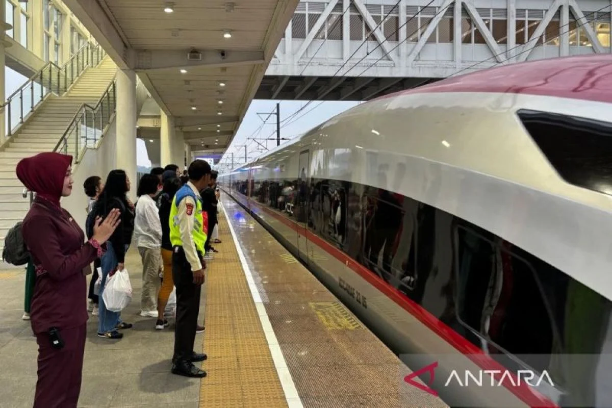 KCIC Angkut 95 Ribu Penumpang Whoosh Selama Libur Panjang