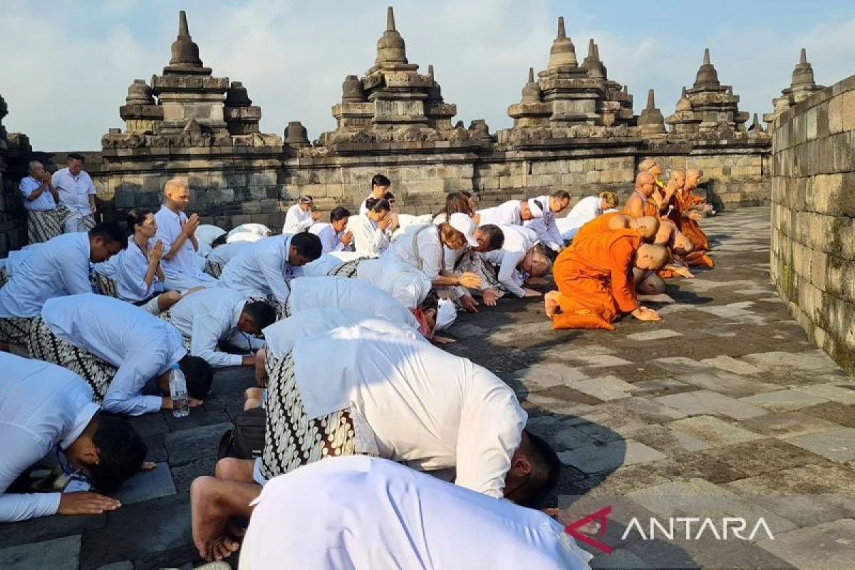 Kemenbud Perkuat Pelestarian Borobudur Lewat Ritual Pemindahan Arca