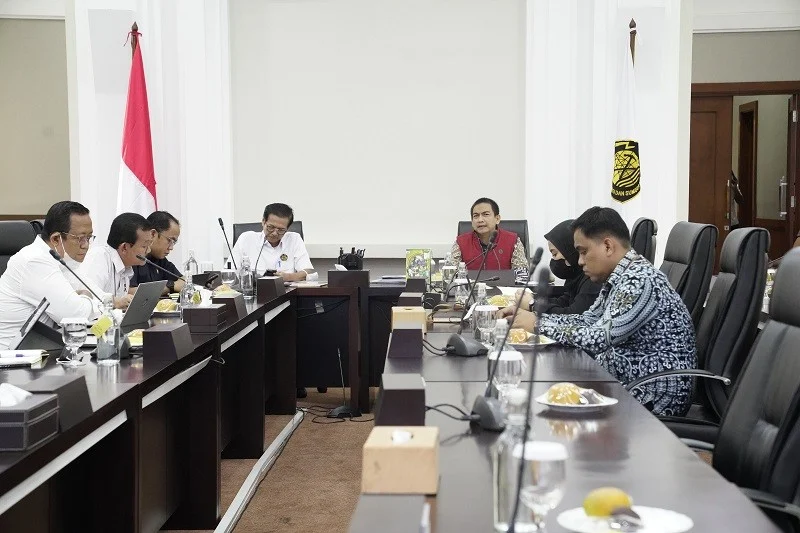 Kementerian ESDM Lakukan Konsolidasi Data Izin Pertambangan bersama Danantara