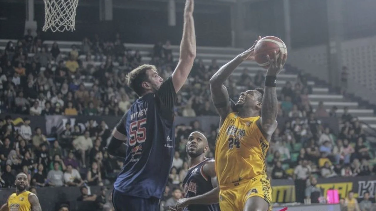 Kesatria Bengawan Solo Kalahkan Pelita Jaya Jakarta 84-71 dalam Laga IBL