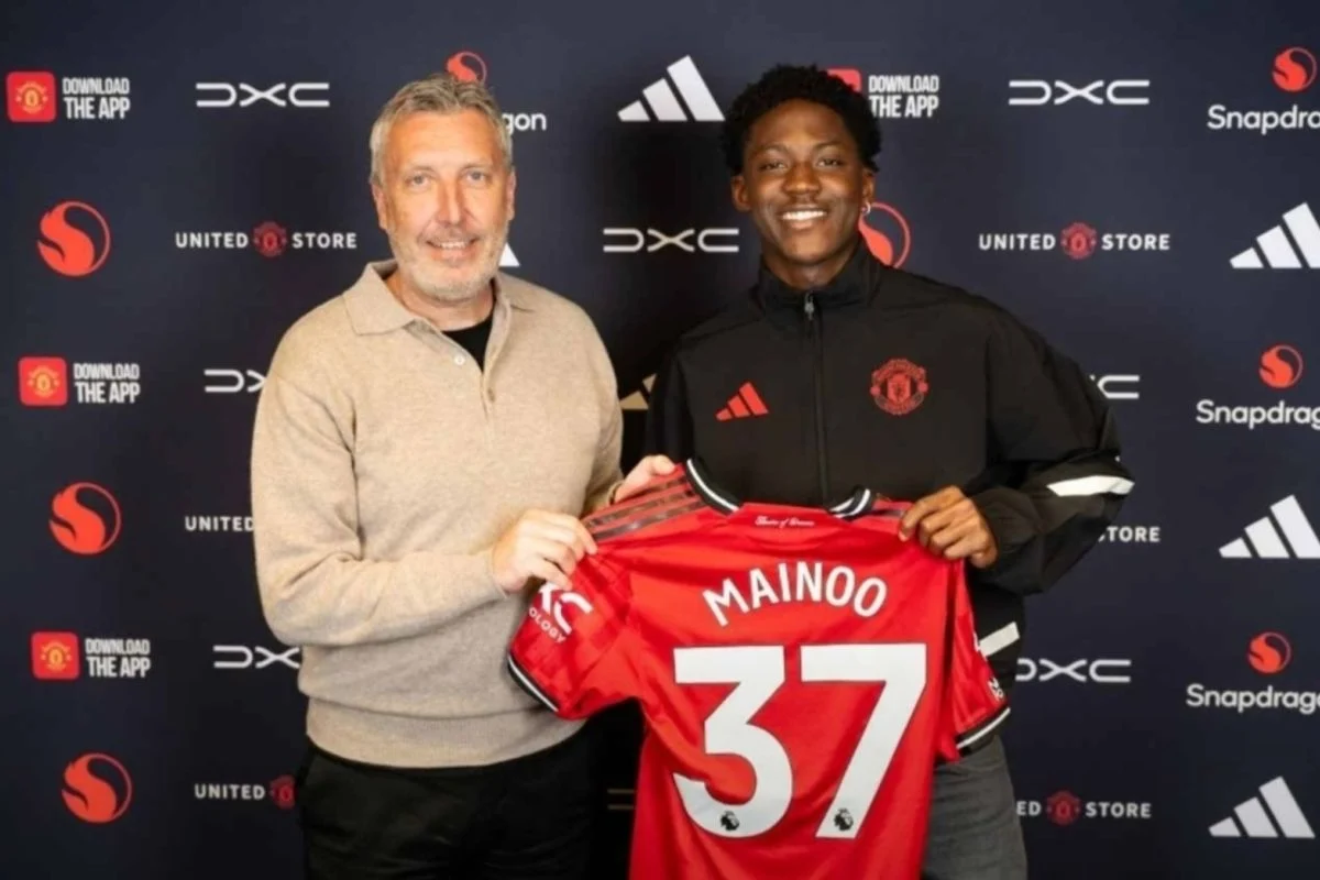 Kobbie Mainoo Teken Kontrak Baru dengan Manchester United hingga 2031