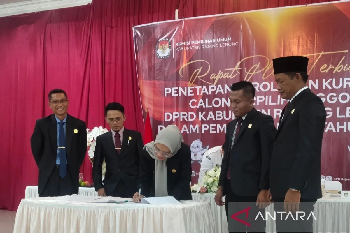 KPK Periksa Anggota DPRD Rejang Lebong Anton Doriska sebagai Saksi