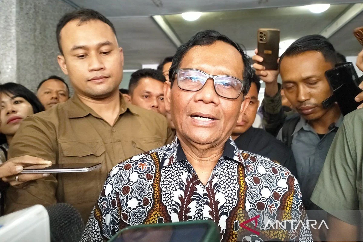 Mahfud MD Pertanyakan Sidang Militer Andrie Yunus, Majelis Hakim Jadi Sorotan Media Sosial