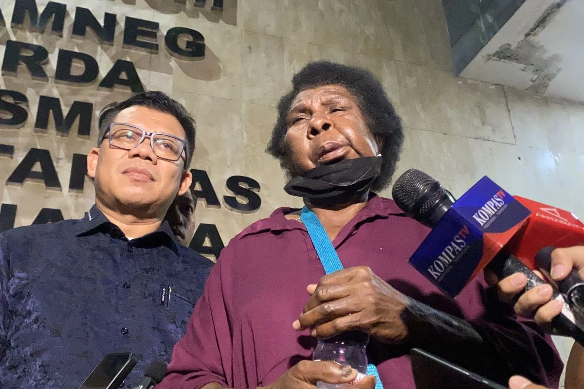 Mama Sinta Laporkan Ketua LBH Merauke ke Polda Metro Jaya Terkait Film ‘Pesta Babi’