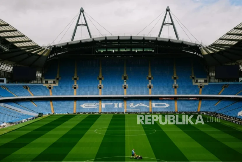 Manchester City Abadikan Nama Guardiola di Tribun Stadion Etihad