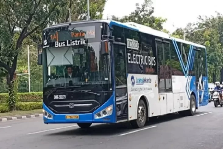 Mau ke Indonesia Arena Tanpa Ribet Parkir, Ini Pilihan Rute Transjakarta yang Tersedia