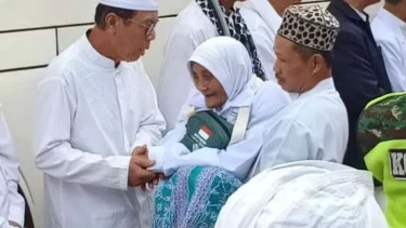 Menhaj Apresiasi Petugas Layanan Jamaah, Lansia Kini Lebih Mudah Beribadah
