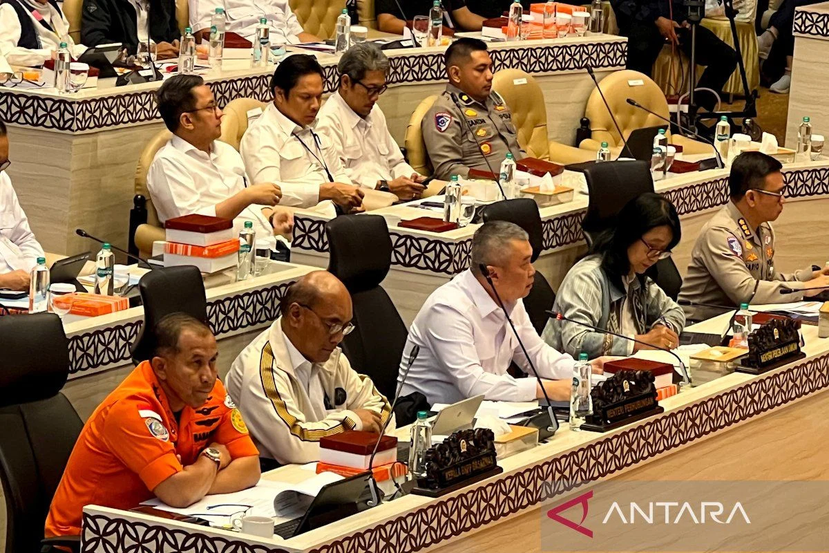 Menhub masih Tunggu asil Investigasi KNKT soal Insiden Bekasi Timur