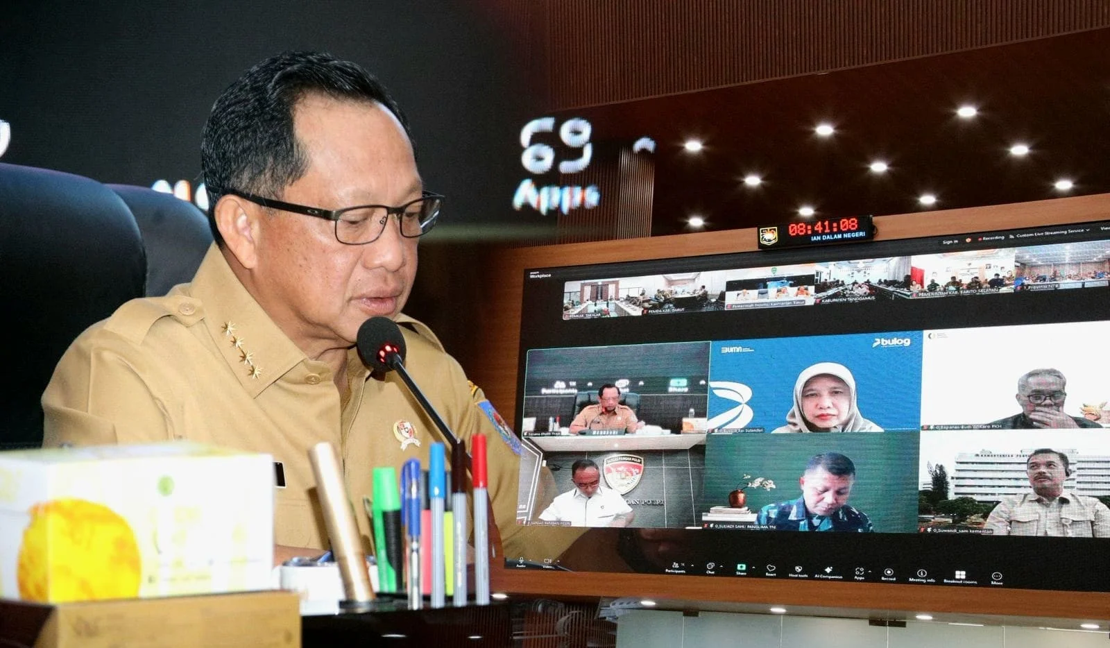 Menko PM Dorong Pembaruan Data Kemiskinan untuk Bantuan Tepat Sasaran